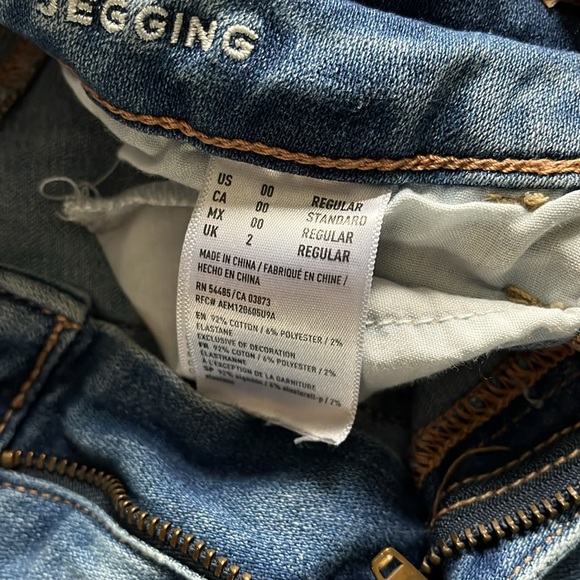 Denim - Picture 3 of 3